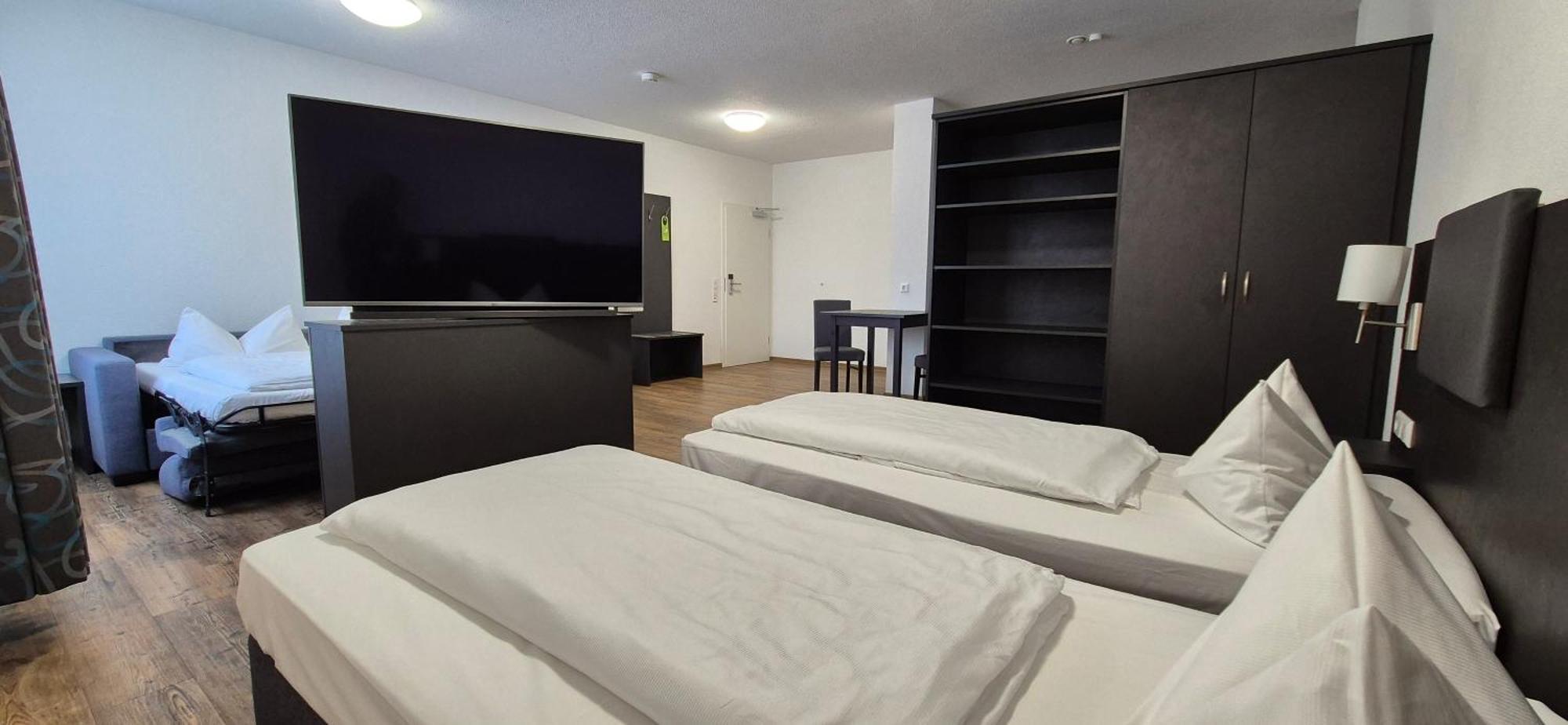 Melvi Hotel Göppingen Eksteriør bilde